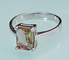 Diaspore-Sultanit-Ring mit