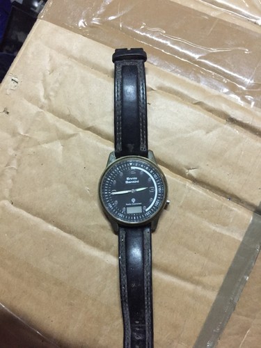 3581nn funkuhr ennio santini - -,