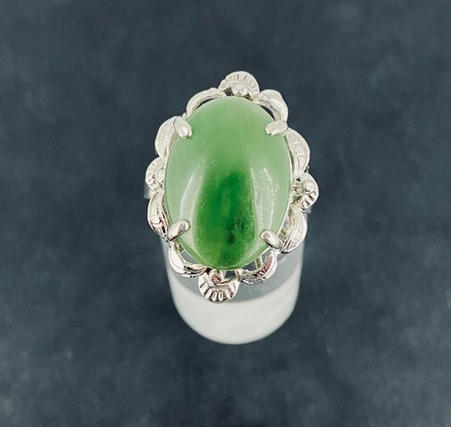 Modeschmuck ring mit grünem - ring,,