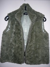 Weste Kennys  Fellimitat grün