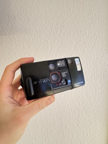 Olympus twin 35mm - •,