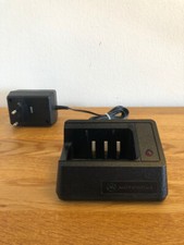 Original Motorola Ladestation Modell-Nr. NTN5541A (für NT-Akku HT800-Funkgeräte)