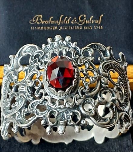 Prachtvoller armreif aus - armreif,