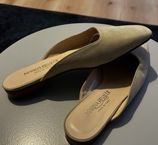 Marina Rinaldi Mules, Größe