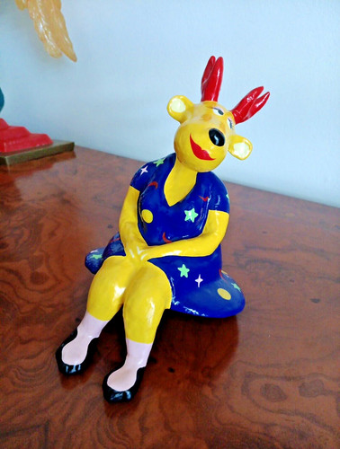 Niloc page edge stool - edge, deer