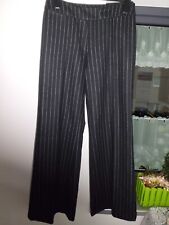 Hose von Yessica / C & A in  Größe 42 und schwarz-grau gestreift  - Neu