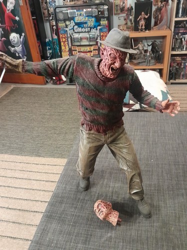 Neca figur freddy krüger - figur,