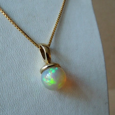 375 er Gold - Schmuck , Kettenanhänger mit Opal - Kugel