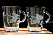  2 schöne Teetassen mit Hexen