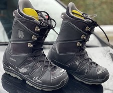 snowboard boots Burton Moto