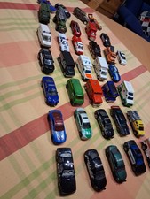 34 Spielzeugautos Matchbox