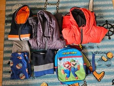 7 Teile Jungen Kleiderpaket - Gr. 116 - Hosen, Pullover, Jacken, Rucksack