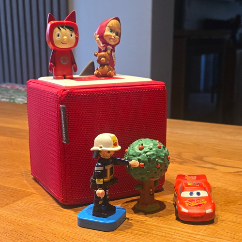 Tonies toniebox rot mit fünf - tonies,