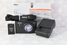 Nikon 1 J1 Gehäuse in Schwarz - 3715 Klicks - GT24 - 12 Monate Gewährleistung