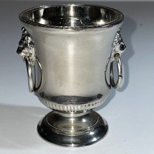 Trophäen-Schale/Becher mit