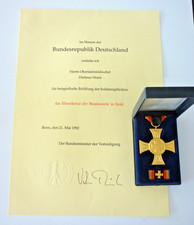 Orden, Ehrenkreuz der