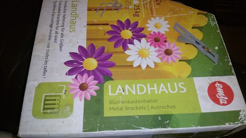 Blumenkastenhalterung