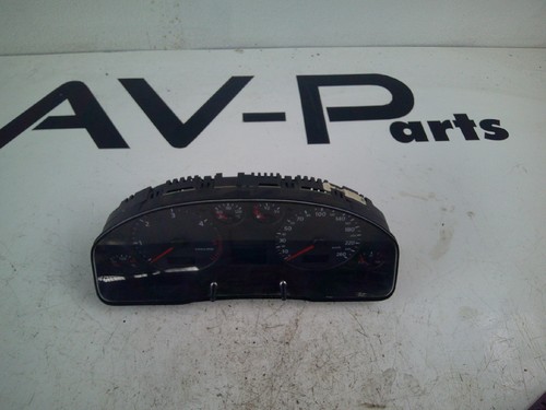 Orig audi 4b - orig., tacho