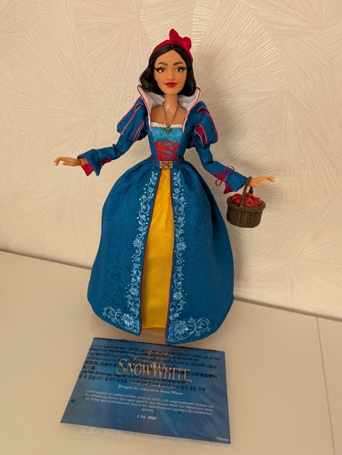 Disney store live action - disney, 17