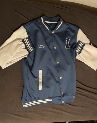 Blaue college jacke - blaue,