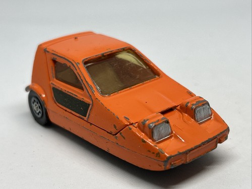 Corgi toys whizzwheels bond - toys,