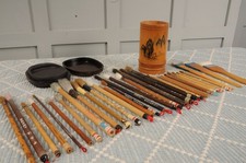 30 chinesische Kalligraphie Pinsel, chinesischer Pinseltopf, chinesischer Tuschestein - Künstler
