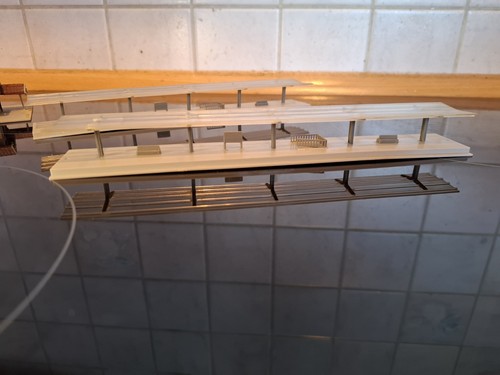 Spur bahnsteige - 2x,