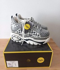 Buffalo London Classic Low