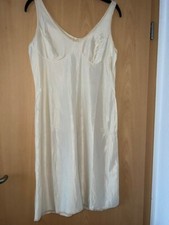 Dederon DDR Unterrock Stretta UBW41 L 100 helles beige 1 A Zustand