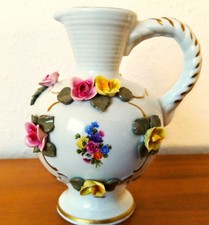 Porzellanvase mit Henkel