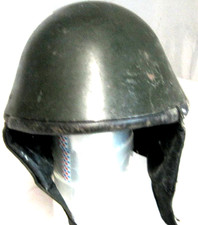 Stahlhelm  ähn. NVA