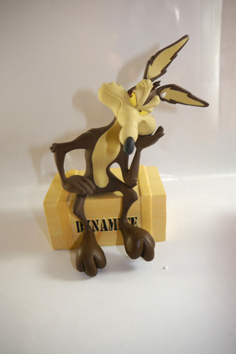 Looney tunes wile - tunes,