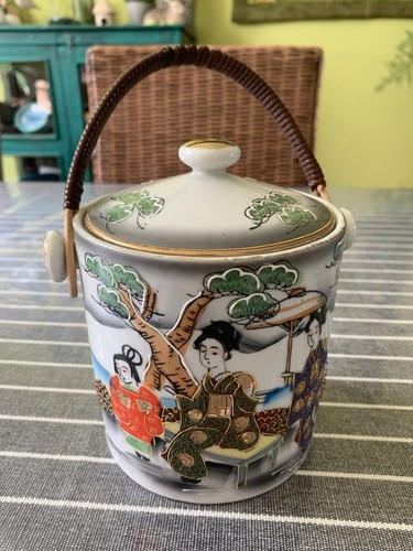 Japanischer porzellan topf mit - japanischer,