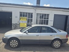Schlachtfest Audi A4 B5 1,9 TDI Bj.2001 Ausschnitt vom Einstieg Nr.170/24