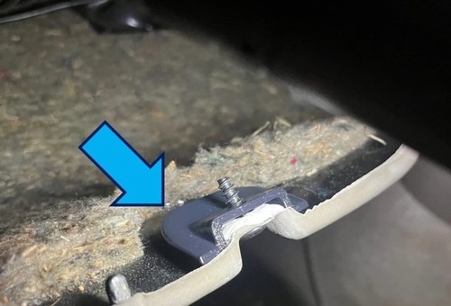 Volvo kickpanel repair - kickpanel,