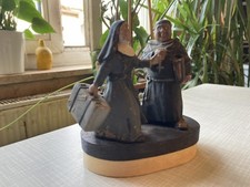 Figuren - Nonne mit Koffer -