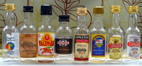 Leere rum miniaturen aus - rum-miniaturen,