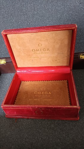 Originale vintage uhrenbox von - originale, vintage-uhrenbox