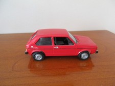 VW Golf gebautes Modell aus AMT Bausatz 1:24