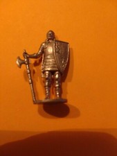 METALLFIGUR aus dem Ü-ei Söldner von 1300-1700 Edler mit Wappen Kupfer 