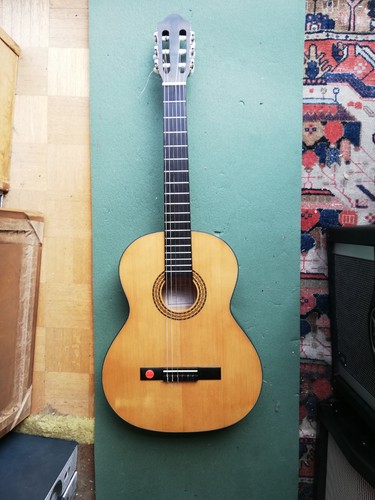 Massivholzgitarre von gewa - von,