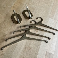 4 antike massive Kleiderbügel