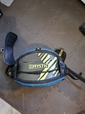 Mystic Hüft Trapez Größe M
