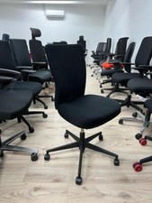 Vitra - T-Chair ohne Armlehnen - Bürodrehstuhl - Stoff  - Schwarz  - A536