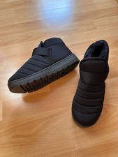 NEUE schwarze Sportschuhe Gr. 39 Schuhe mit Klett weich ideal für Senioren