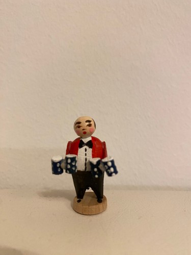 Miniatur-Holzfigur