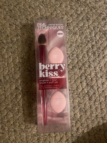 Real techniques berry - real, kiss