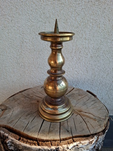 Antiker kirchen kerzenständer - antiker, kirchen-kerzenständer