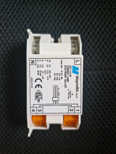 Electronic balast magnetek - electronic,