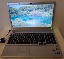 Sony Vaio PCG 81212M Notebook   16,4'' Display  ( 1593 )